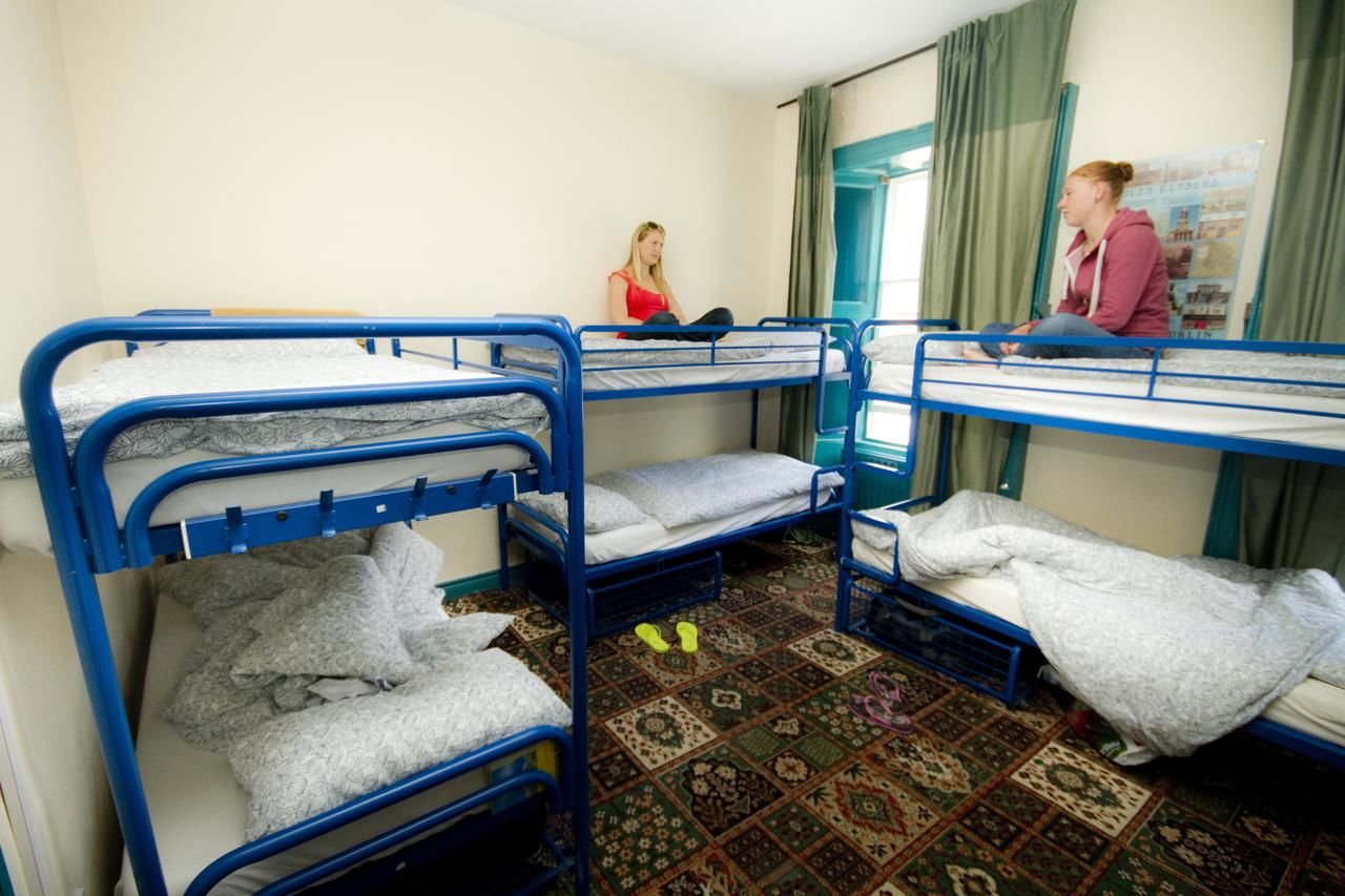 Хостелы Cashel Holiday Hostel Кашел