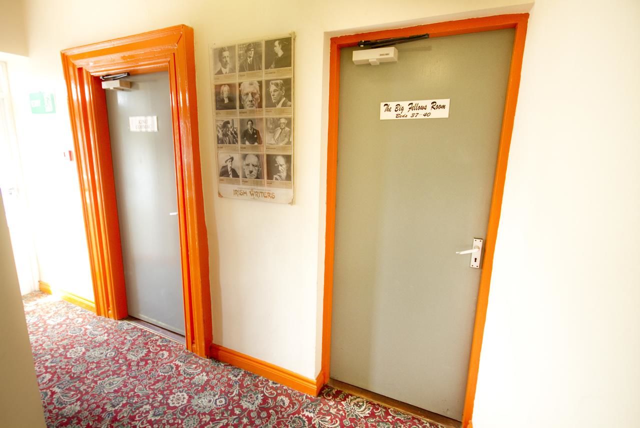 Хостелы Cashel Holiday Hostel Кашел-20