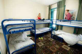 Хостелы Cashel Holiday Hostel Кашел Спальное место на двухъярусной кровати в 8-местном общем номере для женщин-2